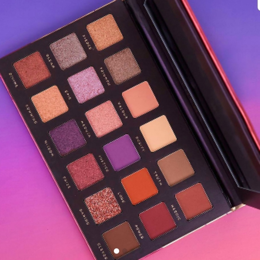 Athena eyeshadows